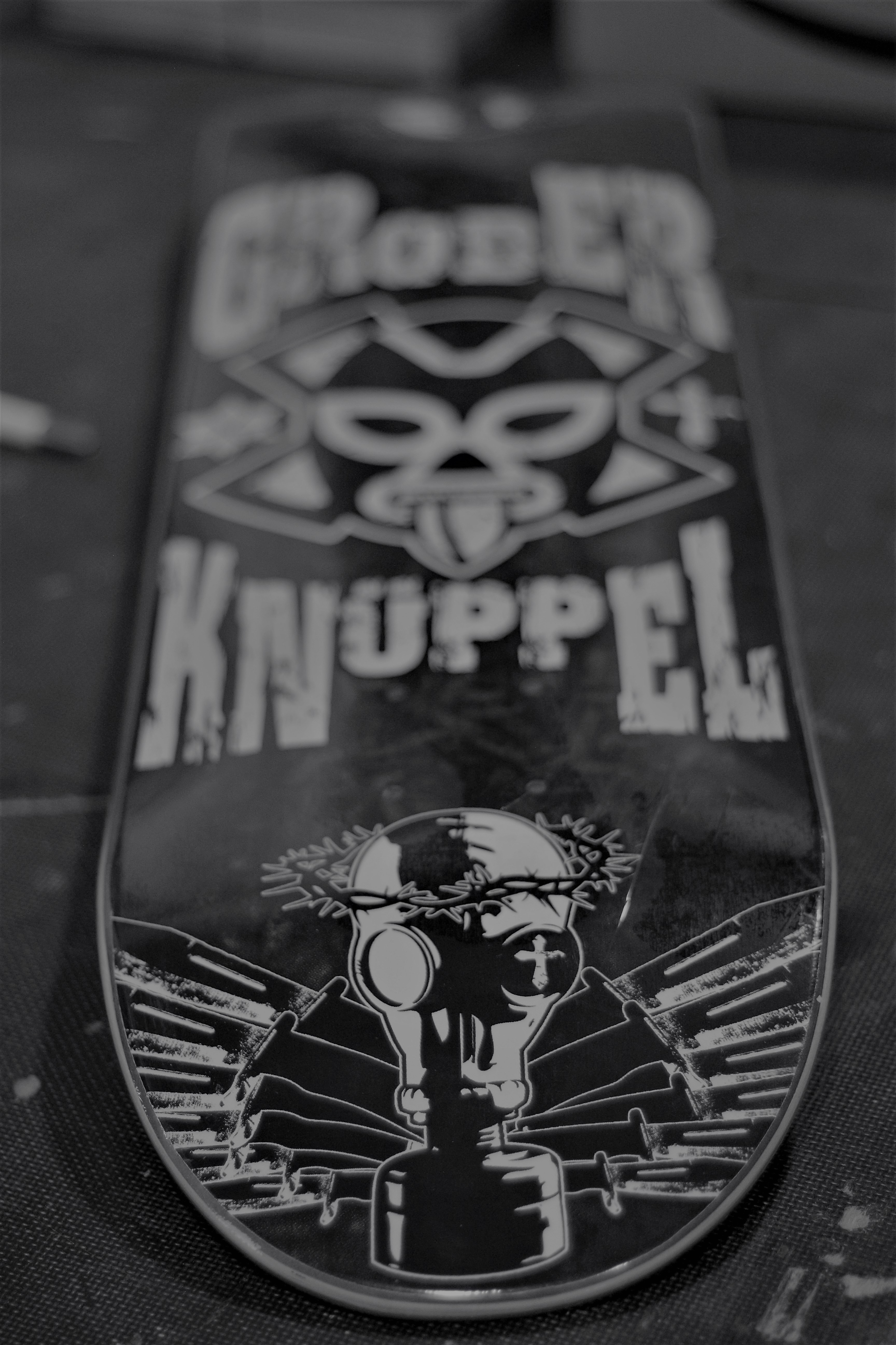 GROBER KNÜPPEL " Maske" Skateboard Deck GROBER KNÜPPEL " Maske" Skateboard Deck